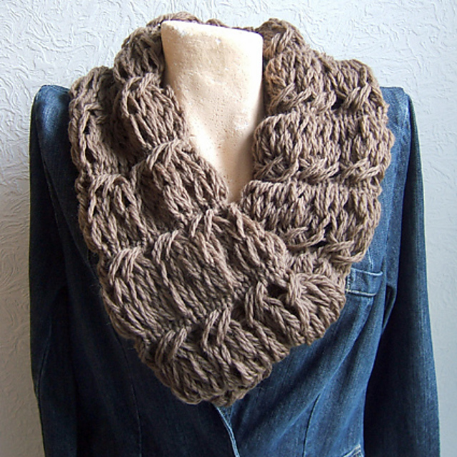 MiniCross Ripple Cowl, Beanie, Fingerless Mittens