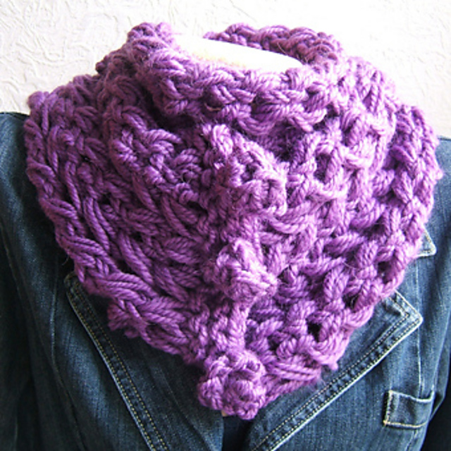 Elongated Lace Necktie with Bobble Buttons