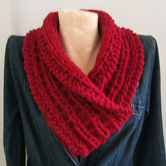 Ladder Rib Reversible Shawl Collar Cowl
