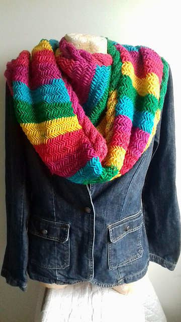 Herringbone Cable Cowl