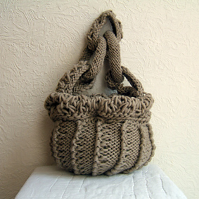 Bag with Link Strap