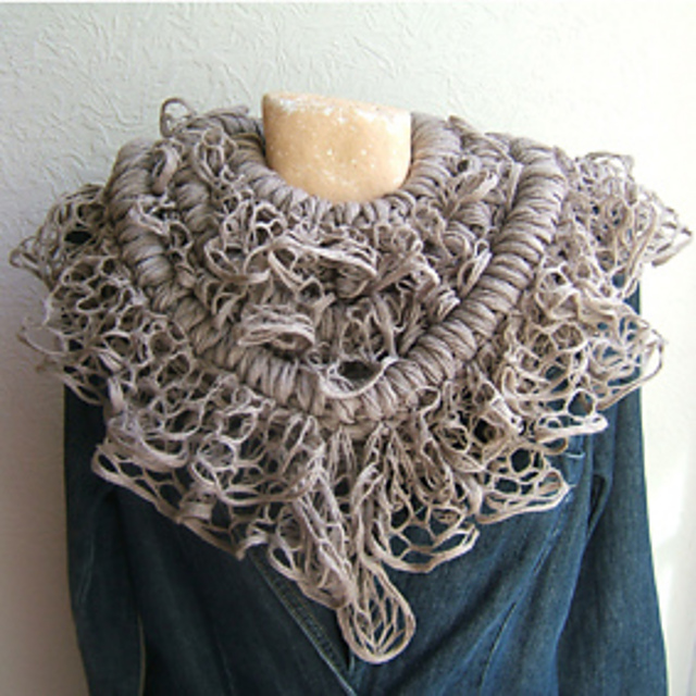 Cobweb Boned Cowl