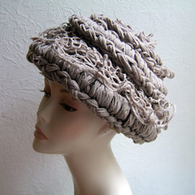 Cobweb Boned Snail Hat