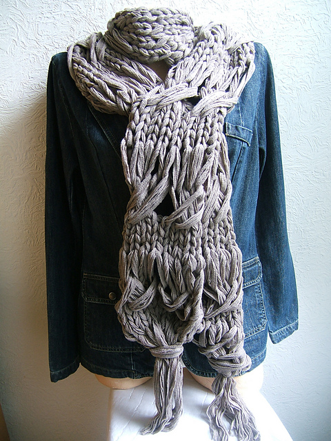 Quick Easy Giant Criss Cross Ripple Scarf