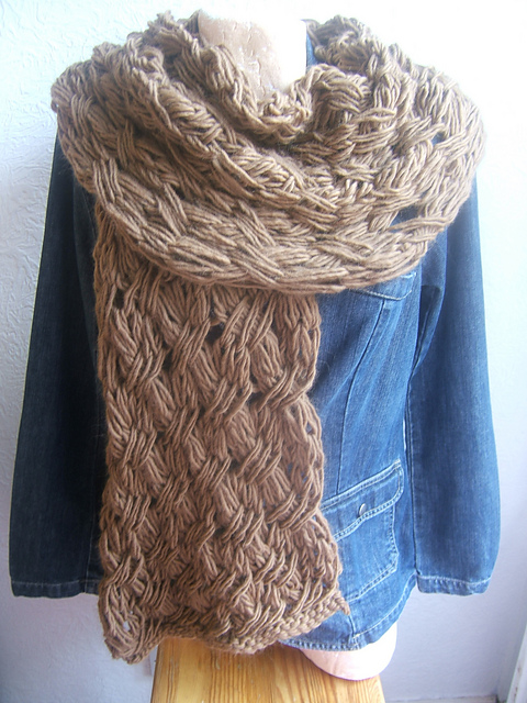 Alpaca Criss Cross Wrap