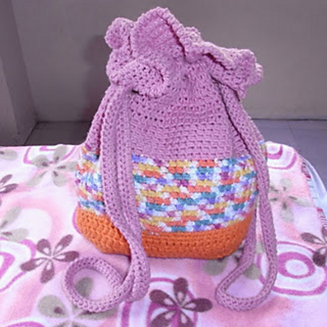 Simple Drawstring Bag Tutorial ( Square Base )