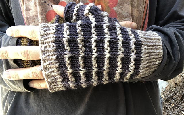 Spring Rainstorm Mitts
