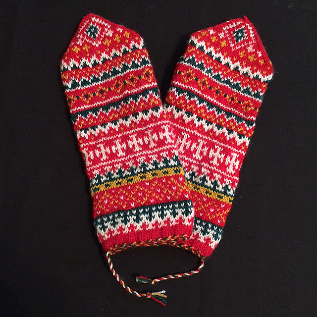 Saami-Inspired Mittens