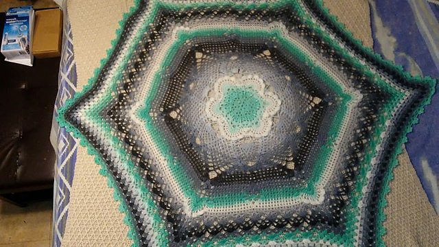 Mandala Lace Hex Throw
