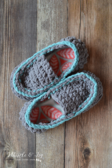 Quick and Chunky Slippers