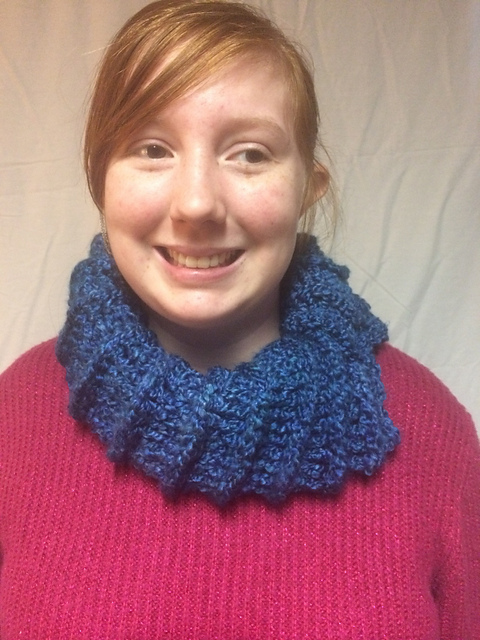 Easy Squeezy Button Cowl