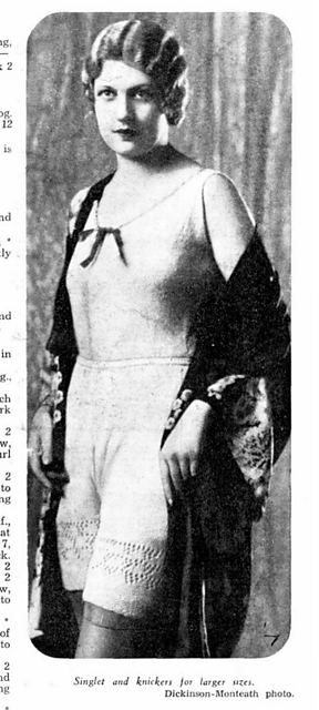 Singlet with Knitted Shoulders
