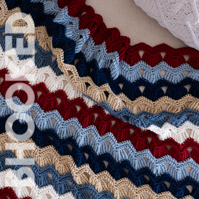 Vintage Fan Ripple Oversized Throw
