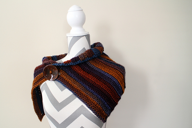 Fall Into Color Cowl
