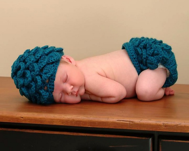 Ruffly Diaper Cover and Hat