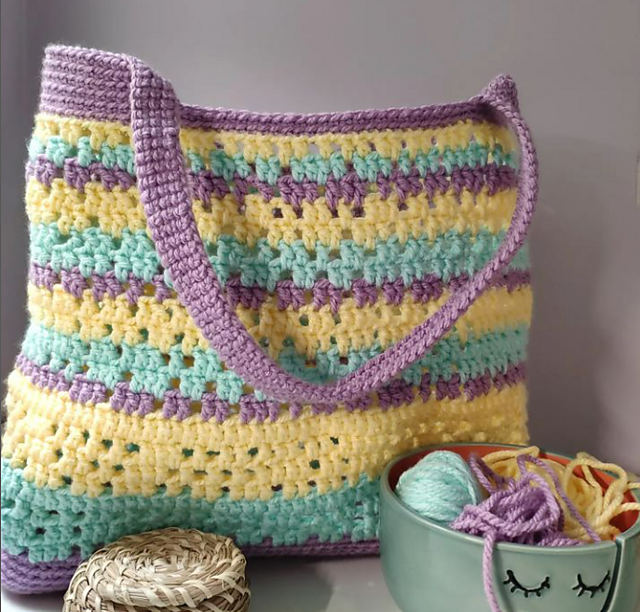 Tote bag