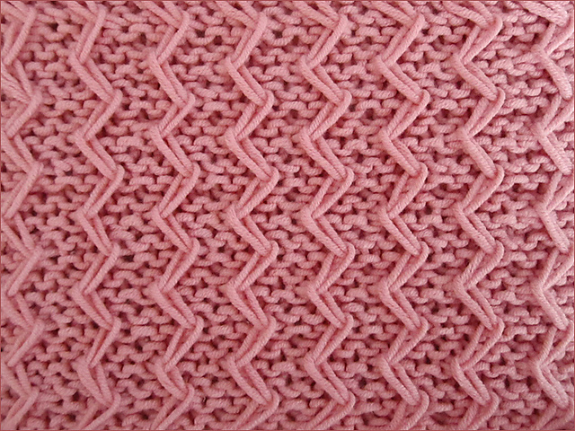 Zig Zag Fixed Loop Stitch