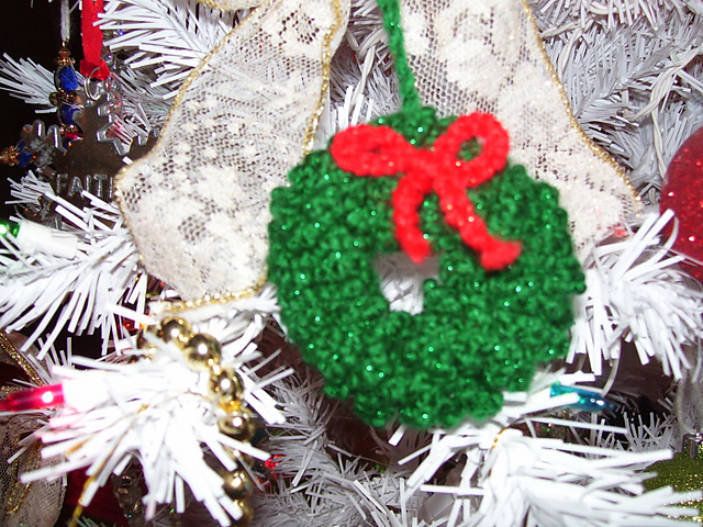 Fluffy Wreath Ornament