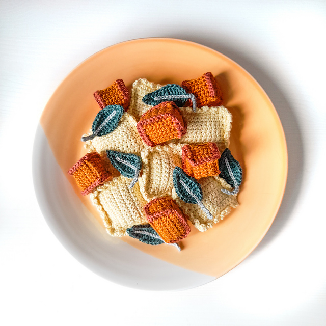 My Crochet Kitchen: Ravioli