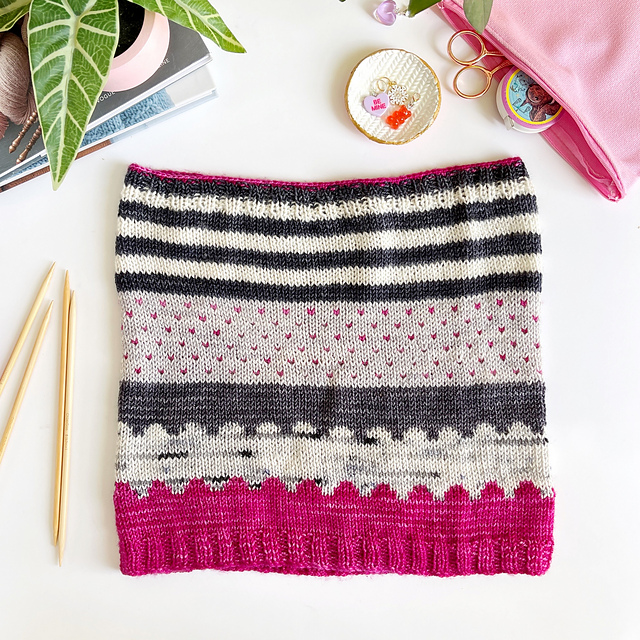 Lots Of Hearts Cowl