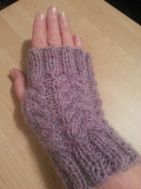 Lucky Heather Mitts/Cuffs