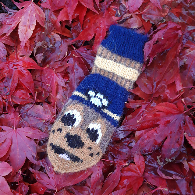 Paw patrol Chase votter/ Chase mittens