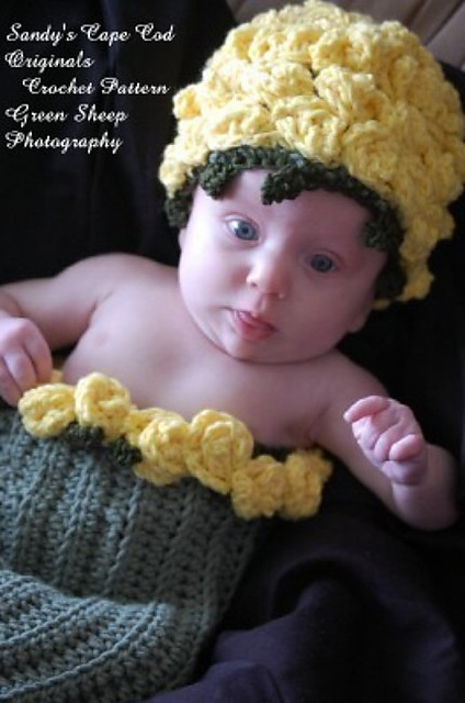 Baby Cocoon Set Bouquet of Roses