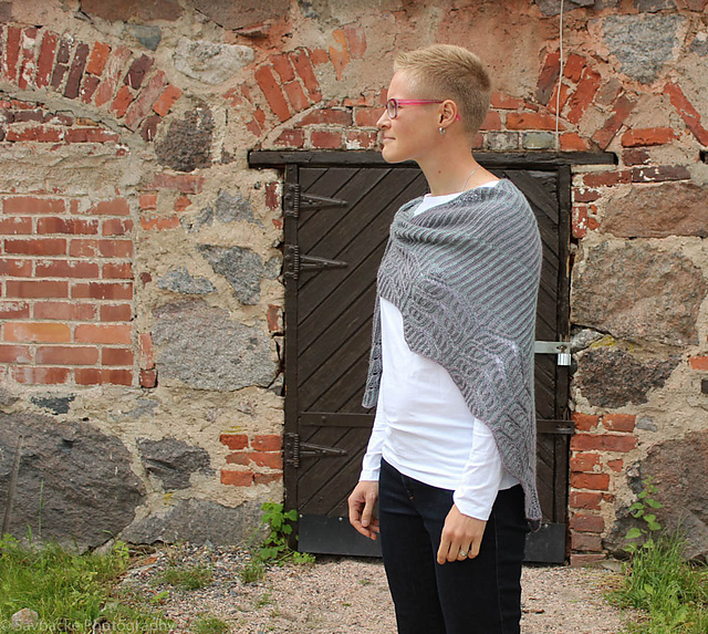 Briochangle shawl