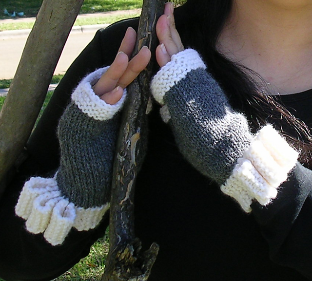 Sugar Step Mitts