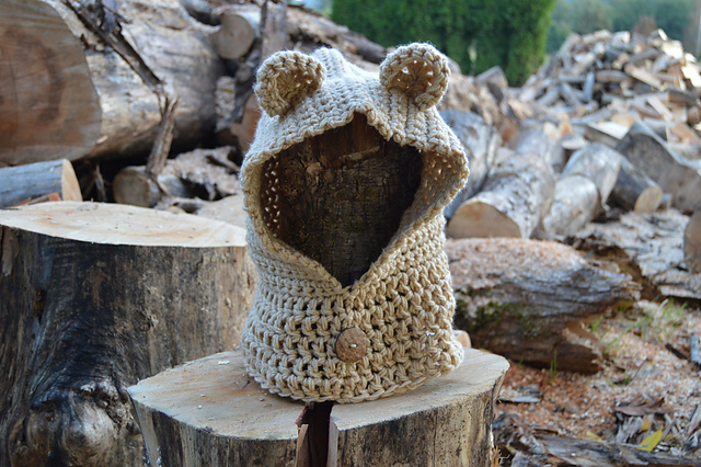 Children's Hooded Cowl with Bear Ears
