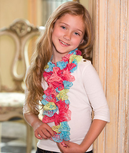 Sweet Ruffle Scarf