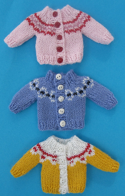 HMC52 yoked sweaters for dolls house