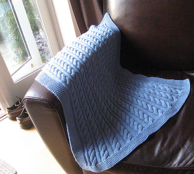 Luca - Cabled Baby Blanket