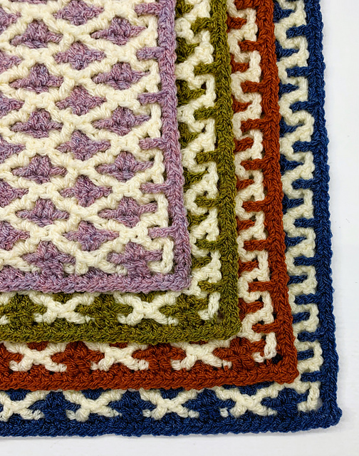 Ravelry Interlocking Diamonds Placemat pattern by Elizabeth Mareno