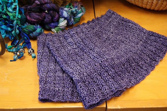Twisted Swirl Infinity Cowl
