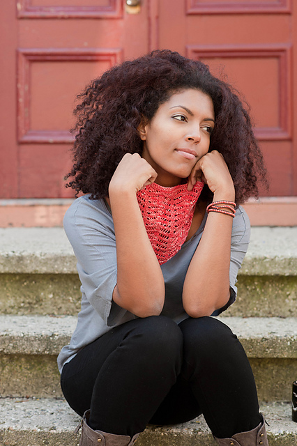 Lisatra Short Cowl
