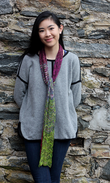 Beaujolais Nouveau Mini-skein Scarf