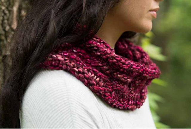 Stacy's Mom's Cowl