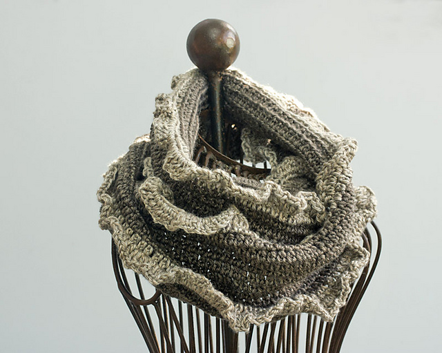 Ruffle Infinity Scarf Crochet Pattern