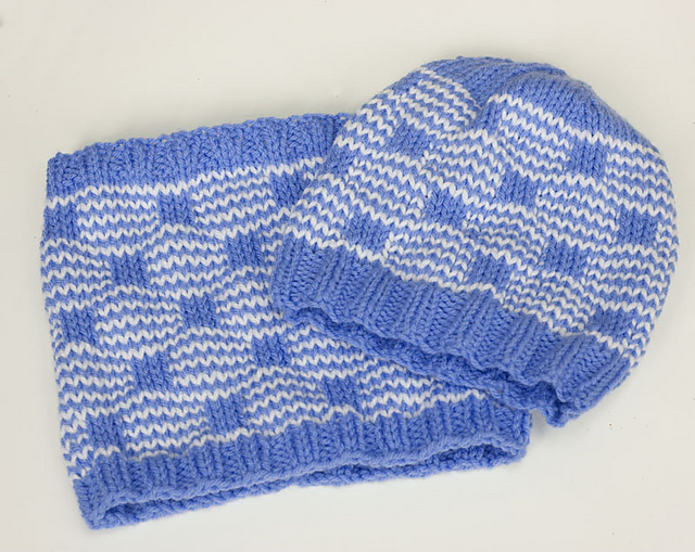 Mosaic Knitting Hat and Cowl