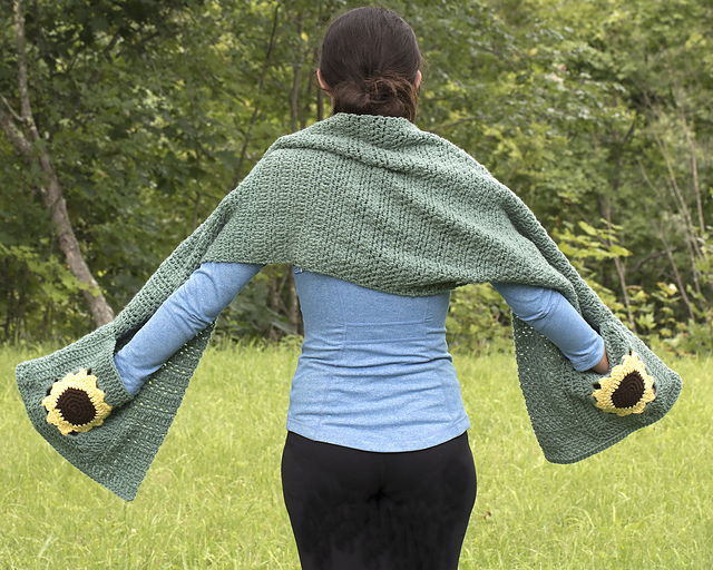 Sunflower Pocket Shawl