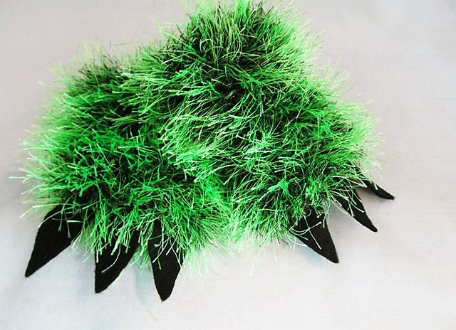 Hairy Monster Halloween Mitts