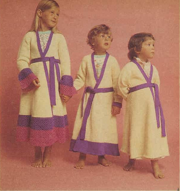 Dressing Gown that Grows with Your Child