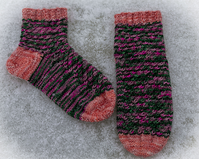 Crown Vetch Socks DK