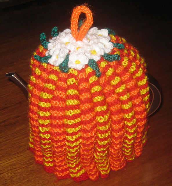 Ravelry: blue-heather's traditional tea cosy