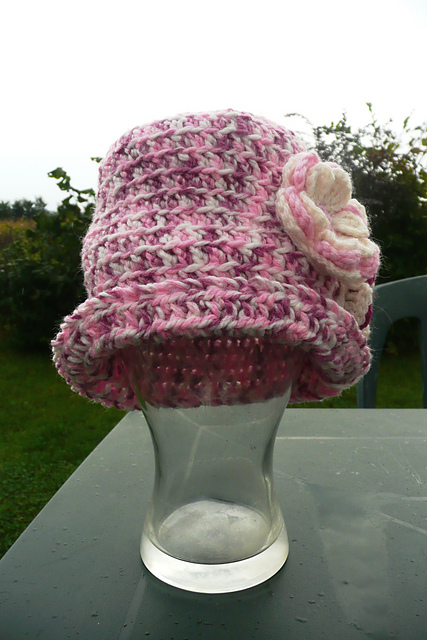Daisy Speckled Bonnet
