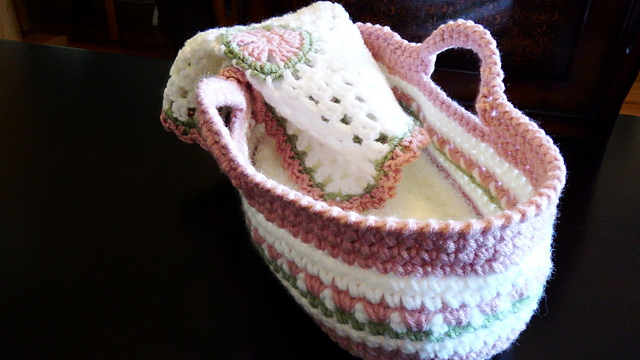 Sweet Doll Bed