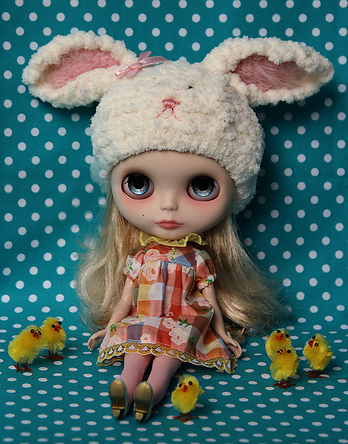 Easter Bunny knitted hat for Blythe dolls