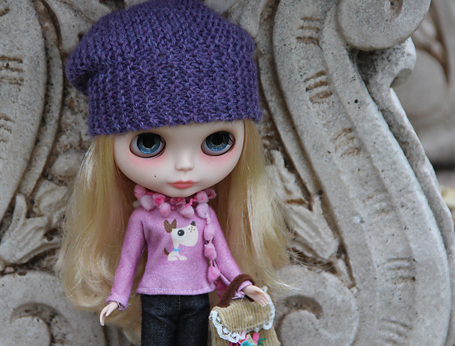 Urban Chic slouchie hat for Blythe dolls
