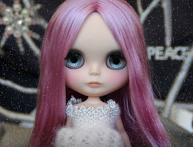 Snow Princess knitted dress for Blythe dolls